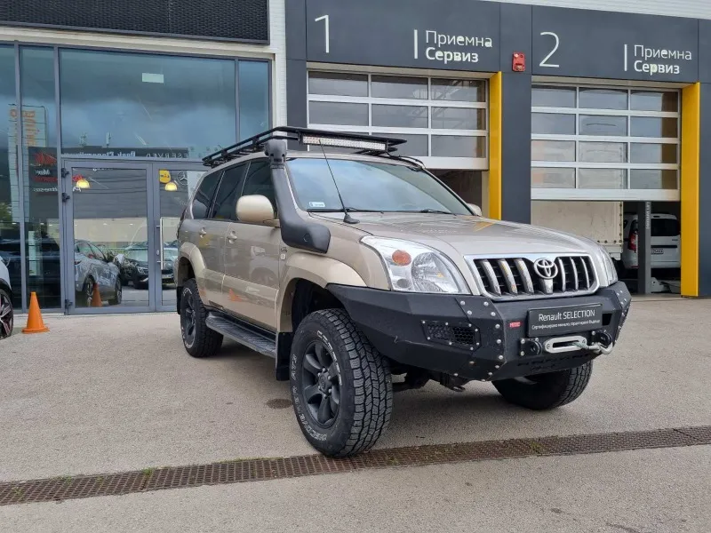 Toyota Land cruiser 3.0 Image 2