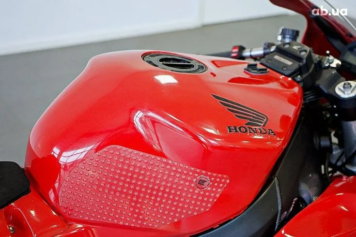 Honda CBR Image 8